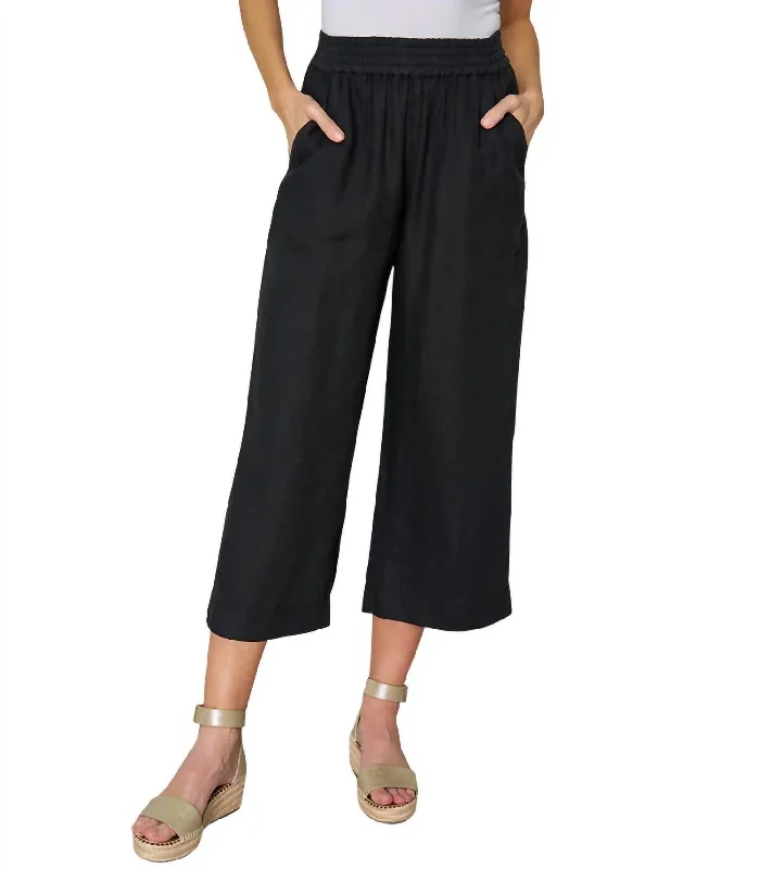 Chic Style, Always In Vogue City Pants In Black