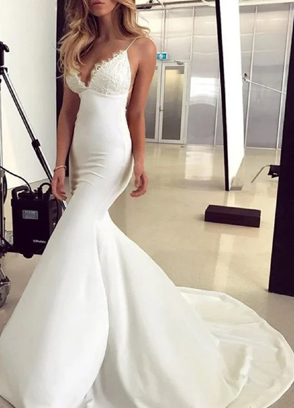 Daily Essentials Women Mermaid Lace Wedding Dresses Long V-Neck Bridal Gowns YWD153