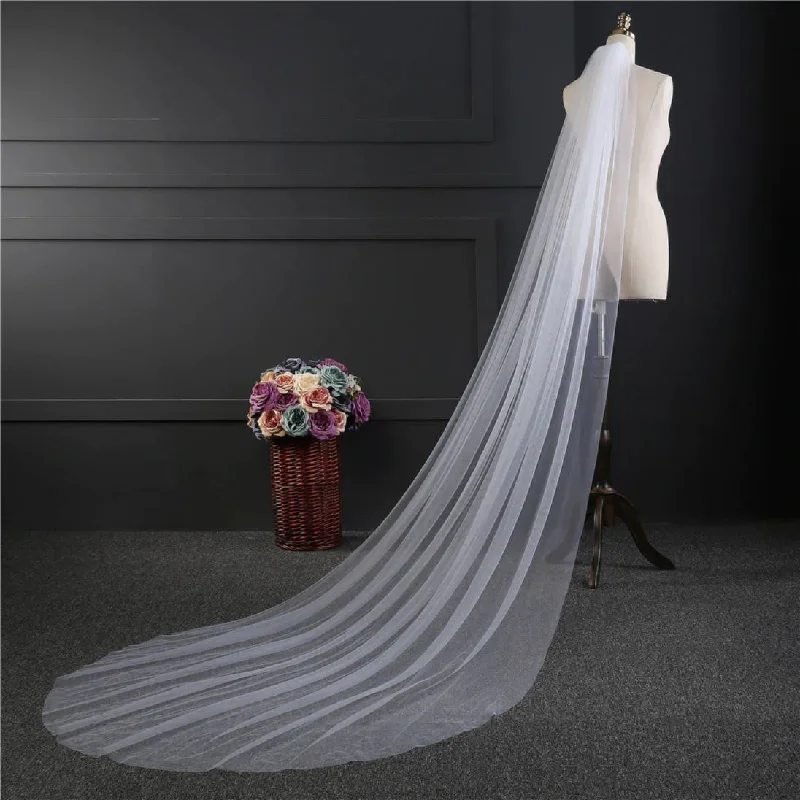 Luxury Fashion Elegant One-Layer Veil with Comb