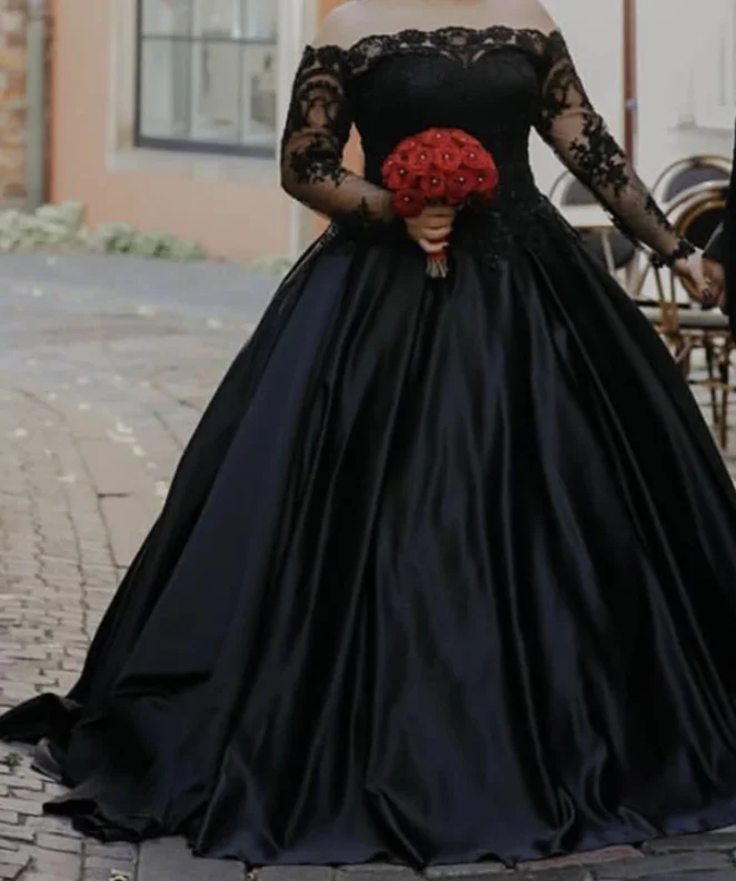 Timeless Elegance Redefined Black Wedding Dress Plus Size Ball Gown Lace Long Sleeves prom dress cg5042