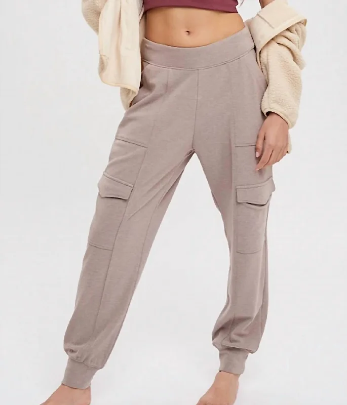 Exclusive Sale Fleece Cargo Joggers In Mink