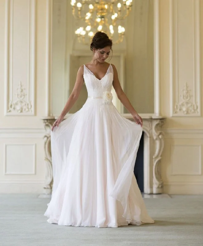 Additional Time-Limited Offers V Neck Sleeveless A Line Floor Length Beach Wedding Dresses  cg7508