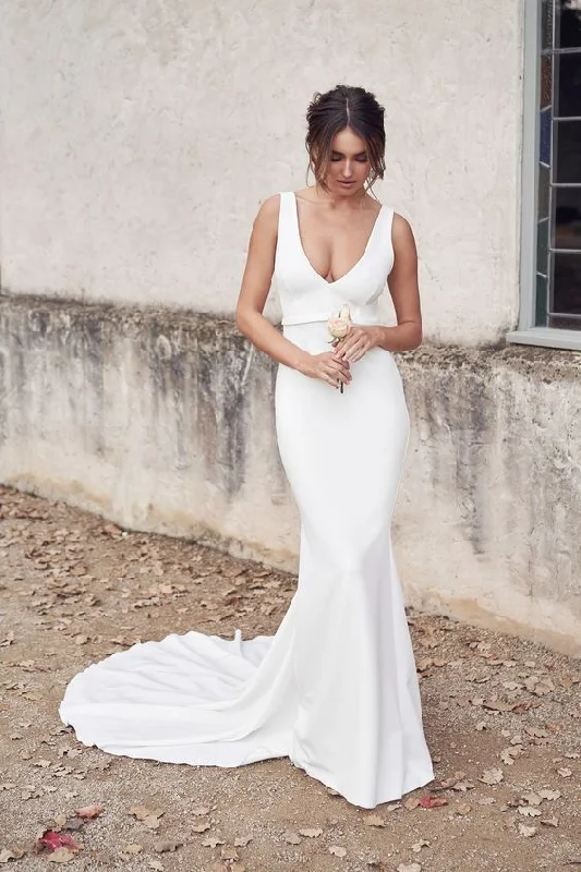 Pastel Styles Chic Mermaid V Neck Open Back White Heavy Satin Wedding Dresses with Button Prom Dresses       cg23579