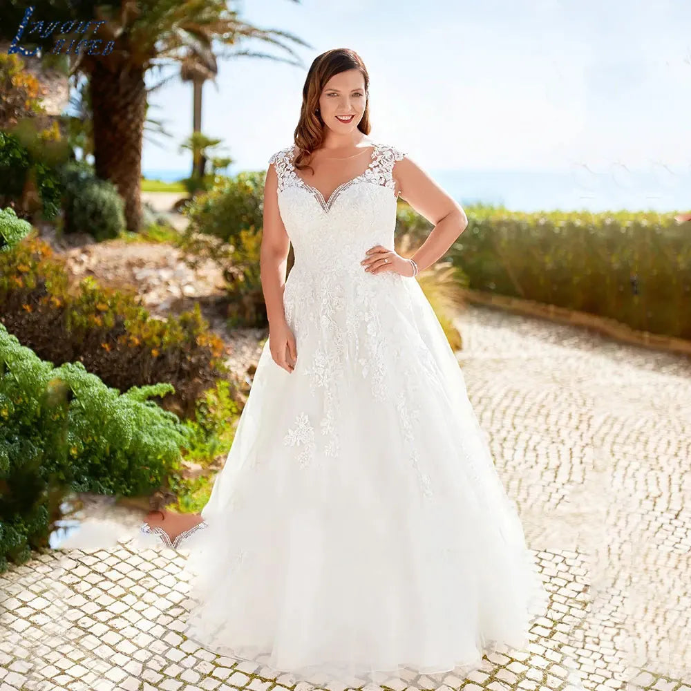 Runway Inspired Wear Classic Plus Size Cap Sleeves Wedding Dresses Charming O-Neck Backless Bride Gowns