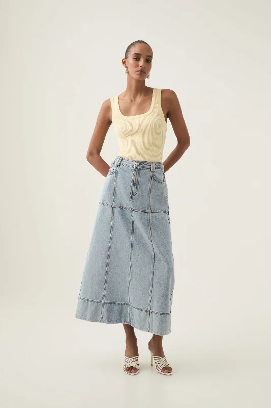 Chic Trends Unveiled Aura Denim Midi Skirt