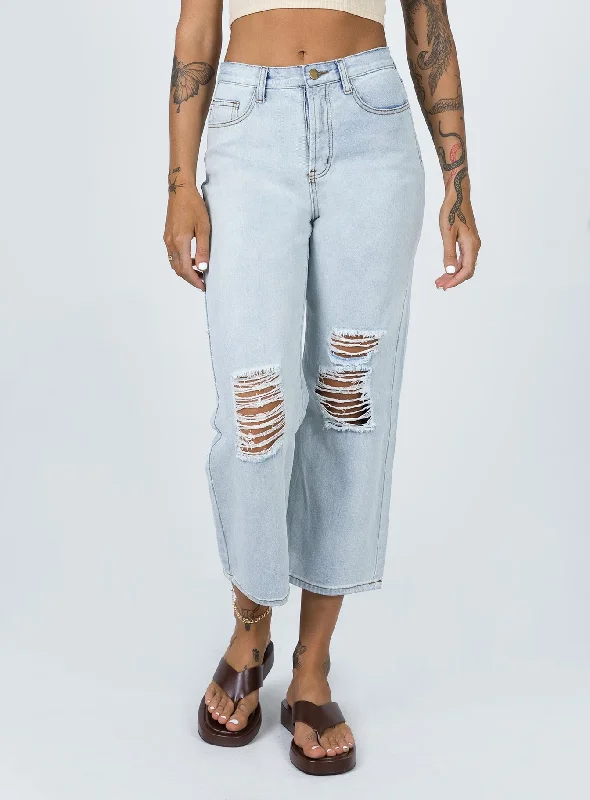 Redefining Women's Fashion Billed Ripped Jean Light Wash Denim