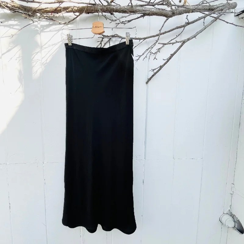 Limited Time Flash Sale VH-1478 Black Crepe Skirt, Grosgrain Elastic