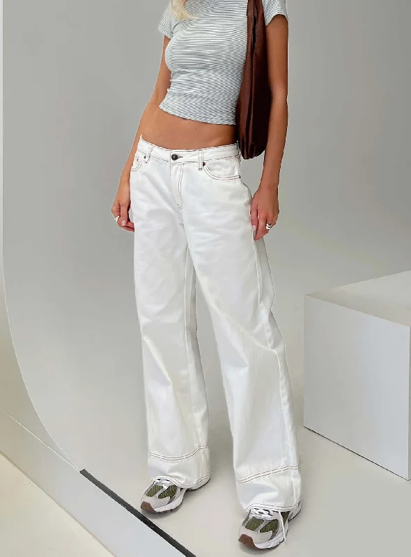 Unleash Your Trendy Side Gage Contrast Stitch Jeans White