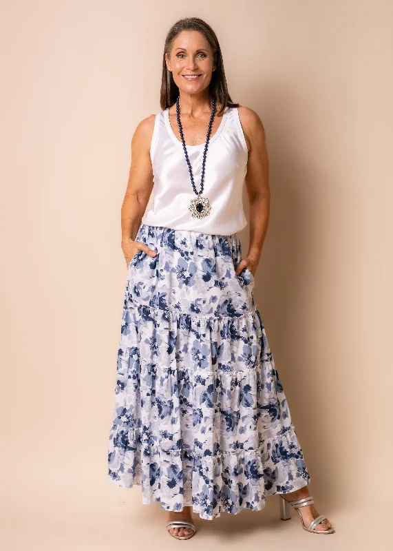 Fashionista Favorites Berlin Cotton Skirt in Navy